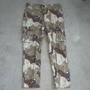 Boohoo Camo Cargo Pants Size 32
